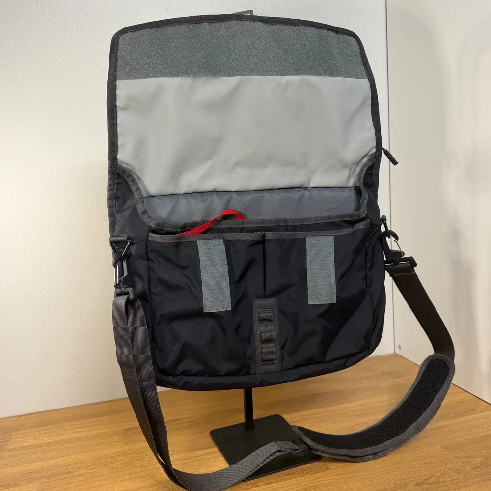 TIMBUK2 Transit Messenger Bag Black Charcoal Laptop Commuter Travel Bag
